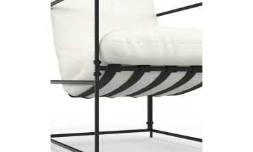 Fauteuil Penelope en tissu blanc et pieds métal noirs