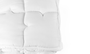 Couette extra chaude blanche 200x200cm anti-acariens - microfibres 700 g/m2 + 2 oreillers